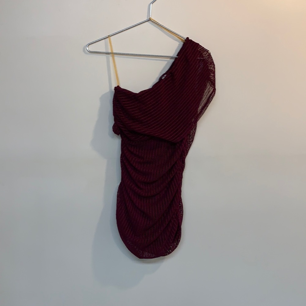 Studio Why size S one shoulder dres maroon color
